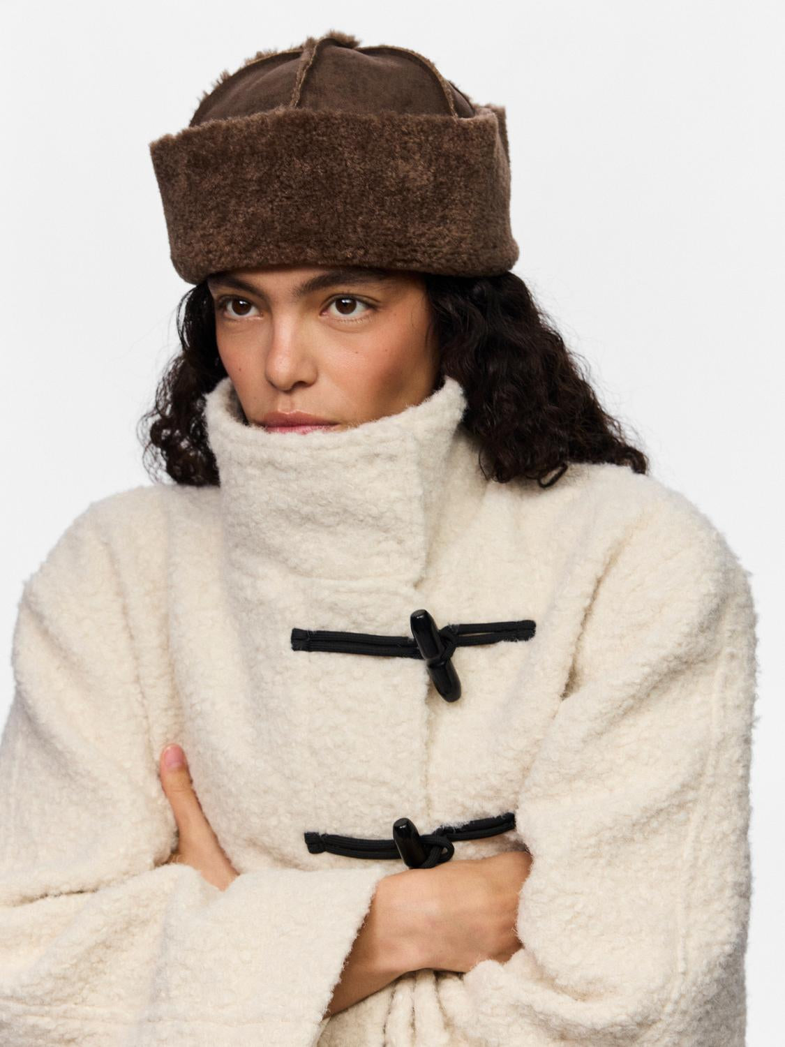 model_shot-front